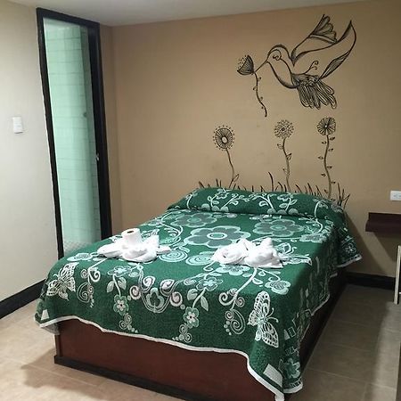 Hotel June Puebla Buitenkant foto