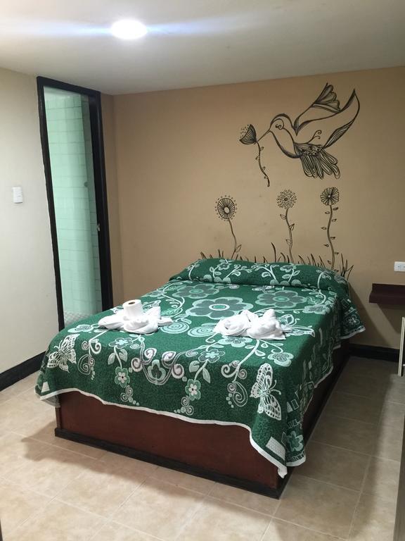 Hotel June Puebla Buitenkant foto
