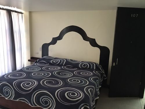 Hotel June Puebla Buitenkant foto